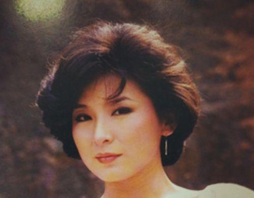 过气明星沦为普通人